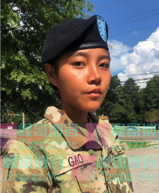 军事：华裔少女参加美军走红：可悲而不自知！