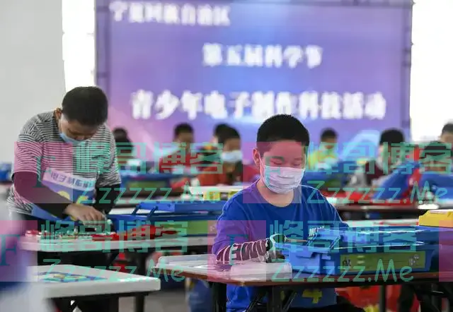中国青少年的“人工智能”启蒙