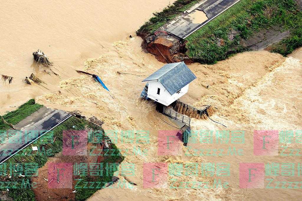 日本九州北部持续暴雨 多地降雨量破历史纪录