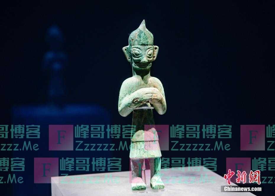 撞脸“奥特曼”“诸葛亮”的青铜小人将在三星堆博物馆展出