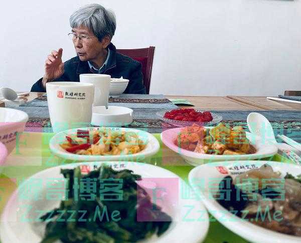 在敦煌研究院，与樊锦诗的一餐便饭