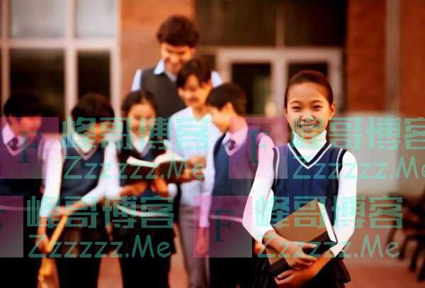 家里两个孩子：一个读公办学校，一个读私立学校，毕业后差别明显