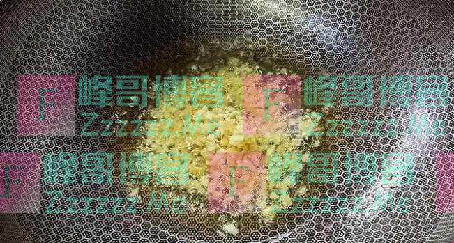 酸菜配鸭血，味道鲜美，味道鲜美，是一种很好的佐料