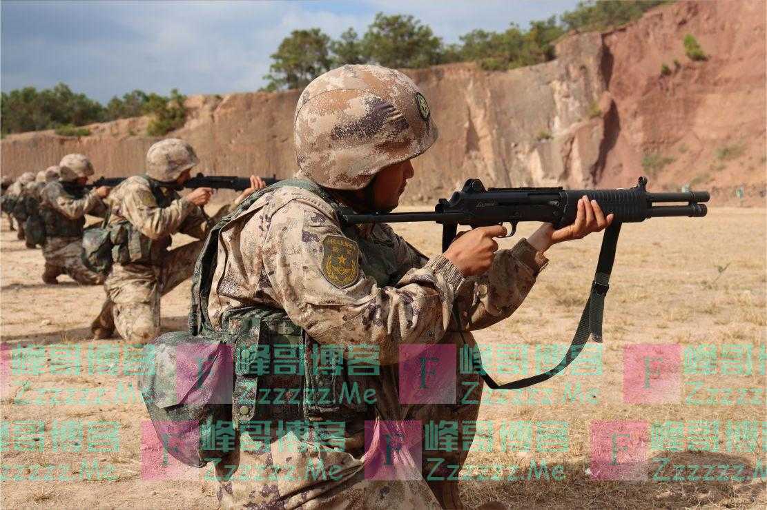 滇中高原：特战尖兵多武器实弹射击