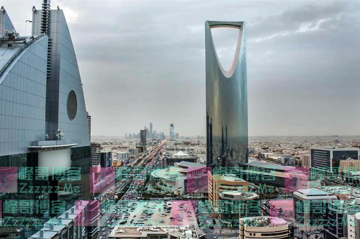 C罗在沙特的临时住处曝光：四季酒店两层国王套房，共17个房间，月租金超28万欧元