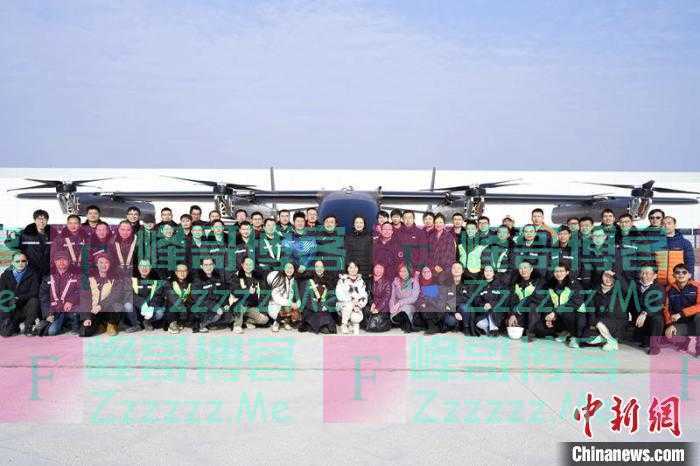 中国企业自主研发的5座纯电动力垂直起降载人航空器第二次试飞成功
