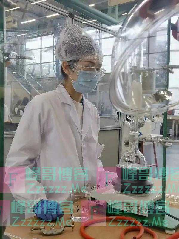 打工妹问鼎世界冠军！