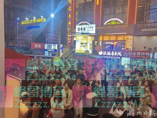 全国第一 武汉“夜间游玩”搜索热度全国最高