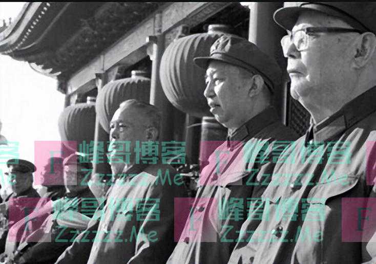 新中国第三任主席，墓碑上却没名字，先后出任4个正国级干部！