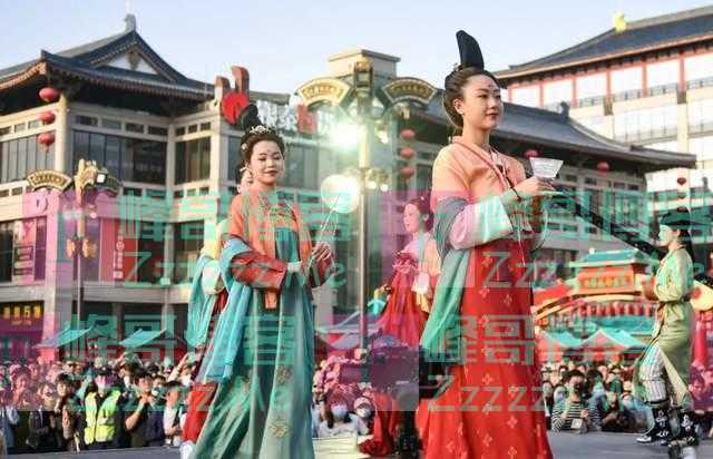 在西安，为什么能实现“汉服自由”？