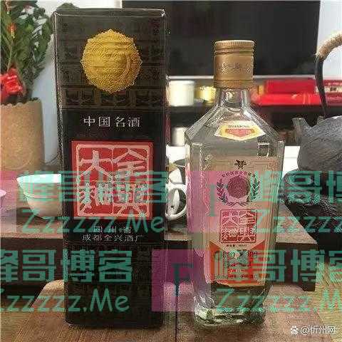 常年喝酒的人和完全不喝酒的人，生活有什么区别？酒友：太真实了