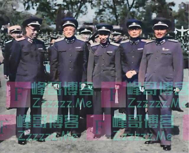 1959年国庆，五大元帅正装合影，林总C位，个个气质不凡