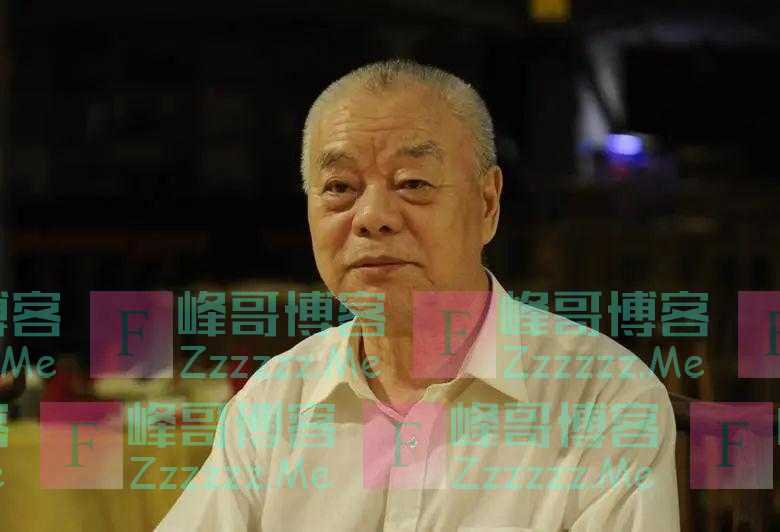 李讷晚年相貌越来越像毛主席，买车时厂长执意不收钱，她怎么办？