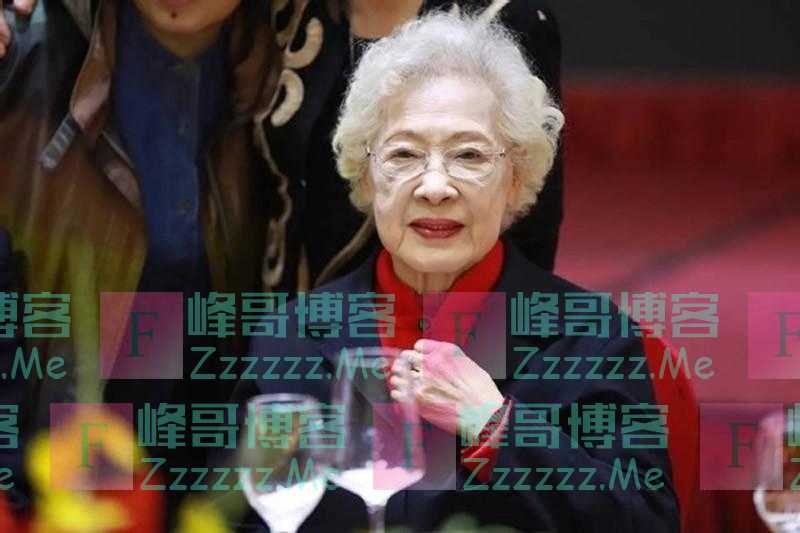 母女也有隔夜仇？回顾秦怡和八旬女儿，30年不走动，现在关系也僵