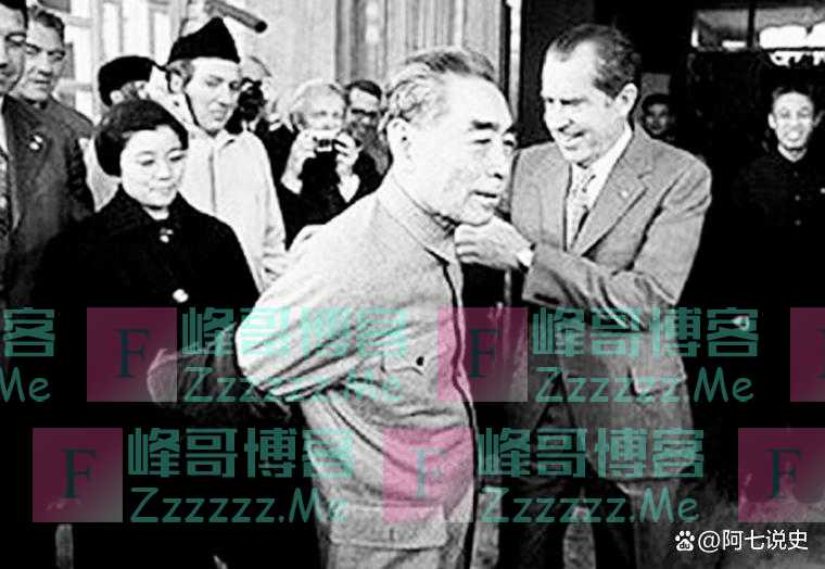 74年周总理到长沙看望毛主席，毛：我在做江青的工作，劝她三不要
