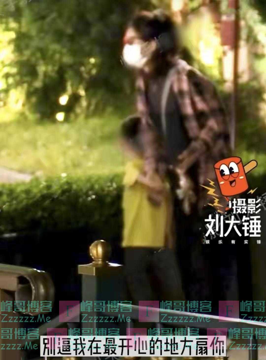 好消息！冯绍峰和赵丽颖终于复合了，首次合体带娃聚餐还穿情侣装