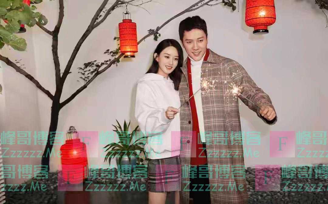 好消息！冯绍峰和赵丽颖终于复合了，首次合体带娃聚餐还穿情侣装