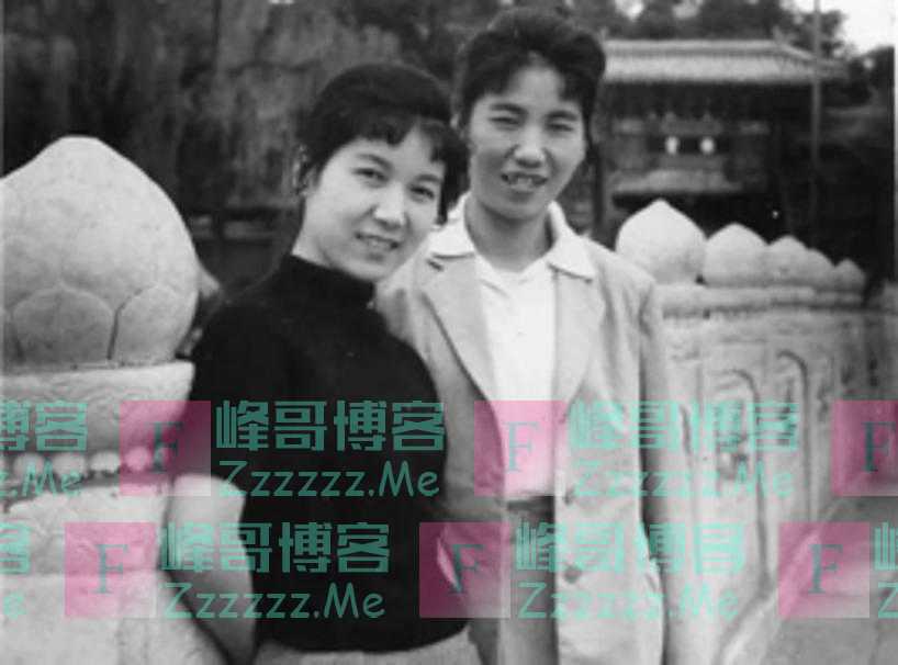 1999年那晚，艺术家赵丽蓉竟主动选好遗照，穿好寿衣，祈求安乐死