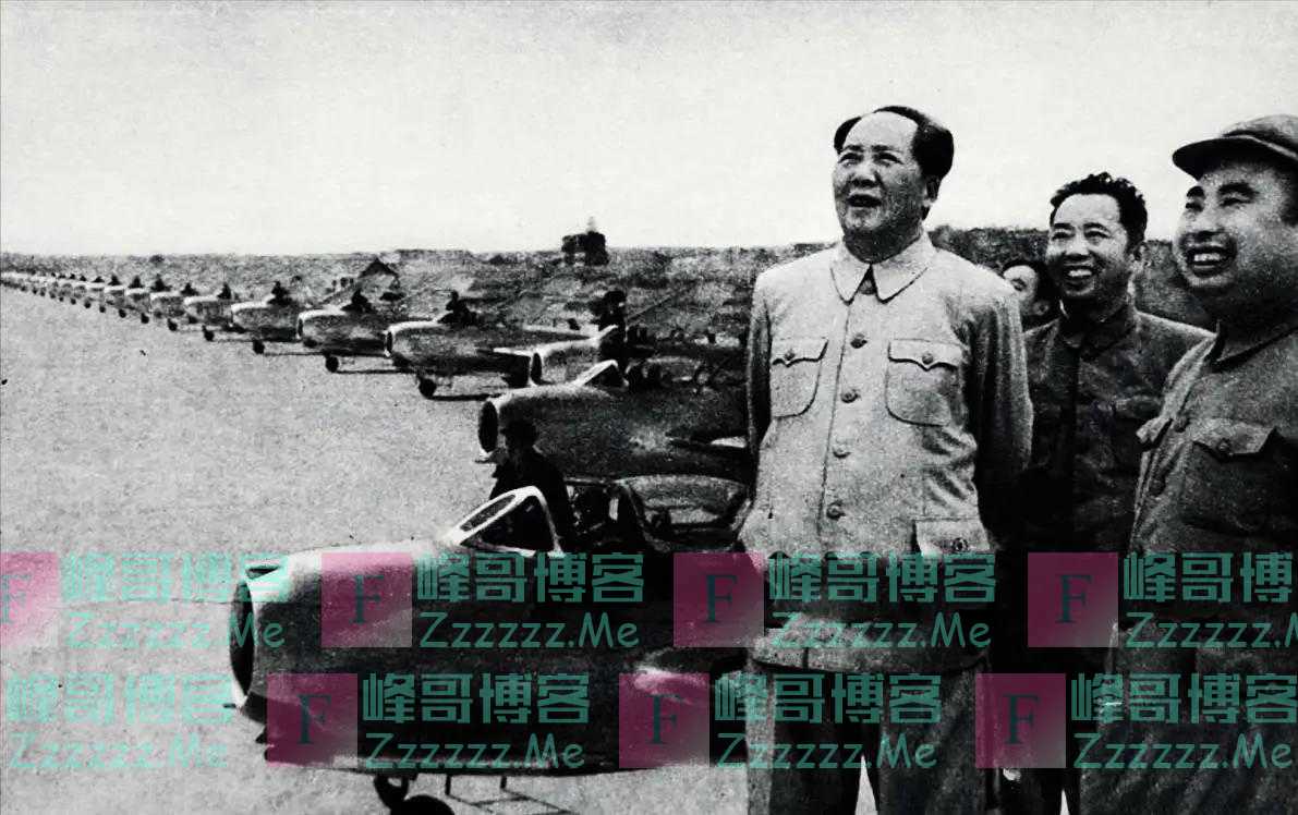 81年团级以上干部会议上，张震透露：小平同志对刘亚楼有2条评价