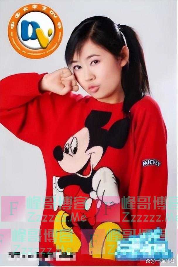 我央视美女导演，35岁辞职摆地摊卖玩具，最多一天挣5000，不后悔