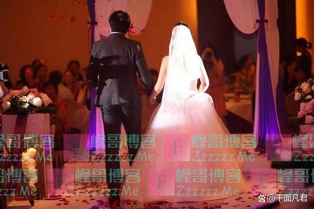 我央视美女导演，35岁辞职摆地摊卖玩具，最多一天挣5000，不后悔