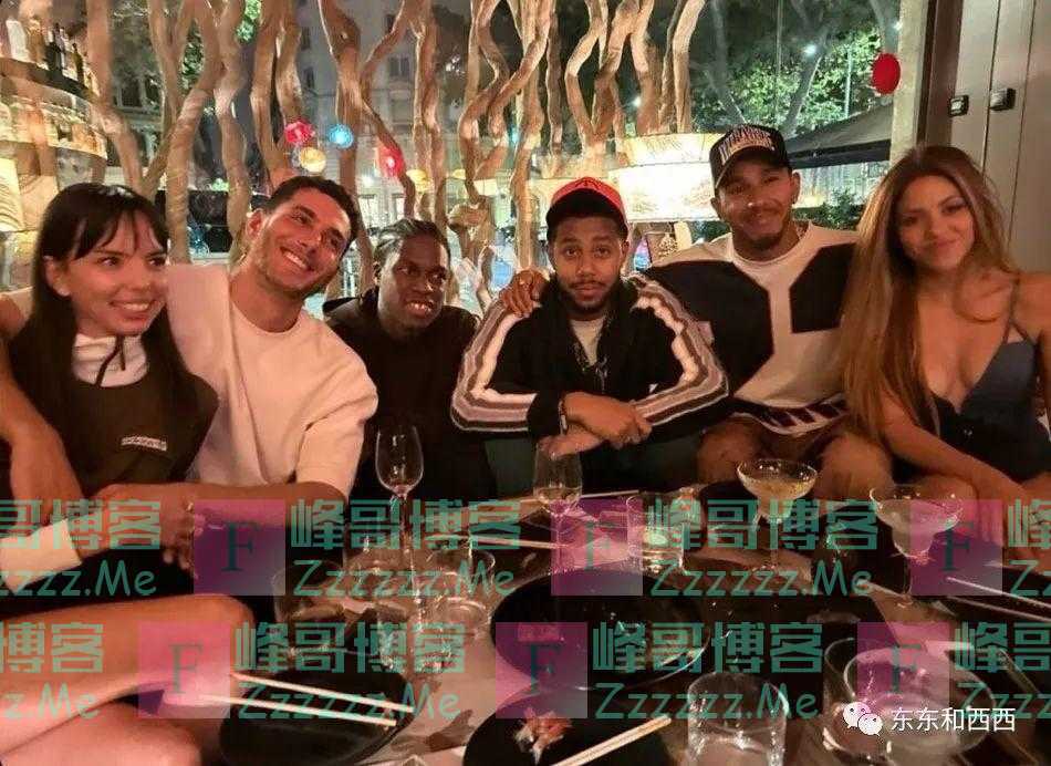 46岁拉丁天后夏奇拉离婚带两个娃，还有一群帅哥在后面追，不愧是你啊社交女王！