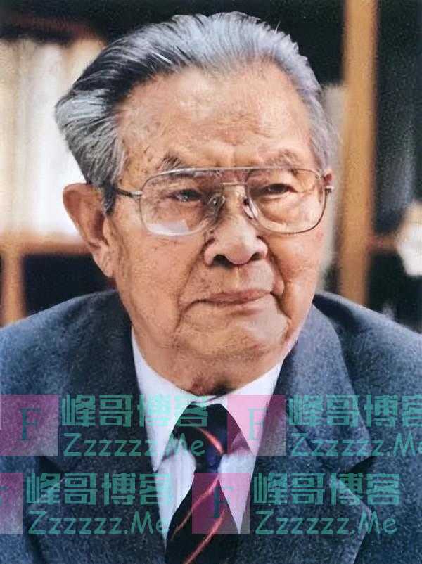 对于台湾问题，1977年邓小平曾霸气警告美国：你们只有两个选择