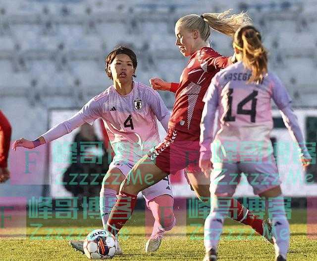 0-1！世界冠军轰然倒下，自摆乌龙，中国女足世界杯对手陷入狂欢