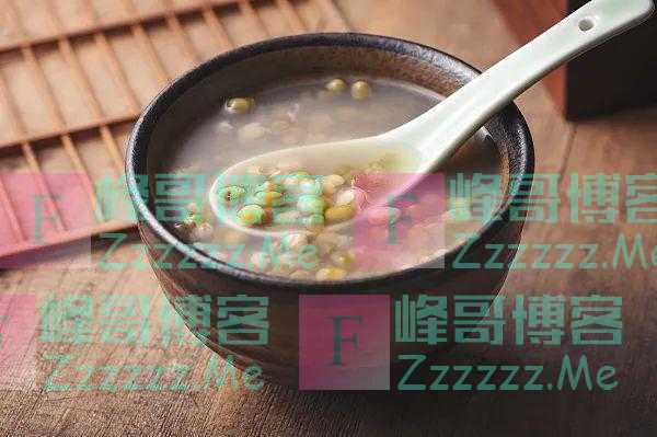 夏天别光喝绿豆汤了，绿豆加上它，清热更消暑