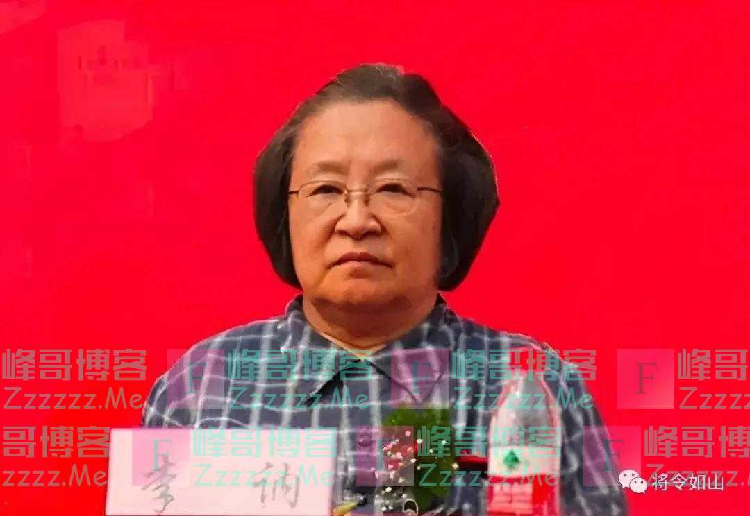 李讷晚年相貌越来越像毛主席，买车时厂长执意不收钱，她怎么办？