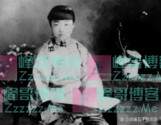 她18岁嫁给毛主席，勤劳俭朴温柔贤惠，建国后主席为她破了一次例