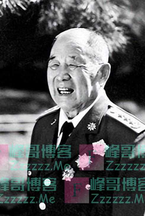 71年李德生主动认错，毛主席怒拍桌：你算谁？李德生却感动落泪