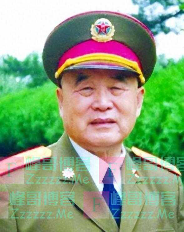 71年李德生主动认错，毛主席怒拍桌：你算谁？李德生却感动落泪