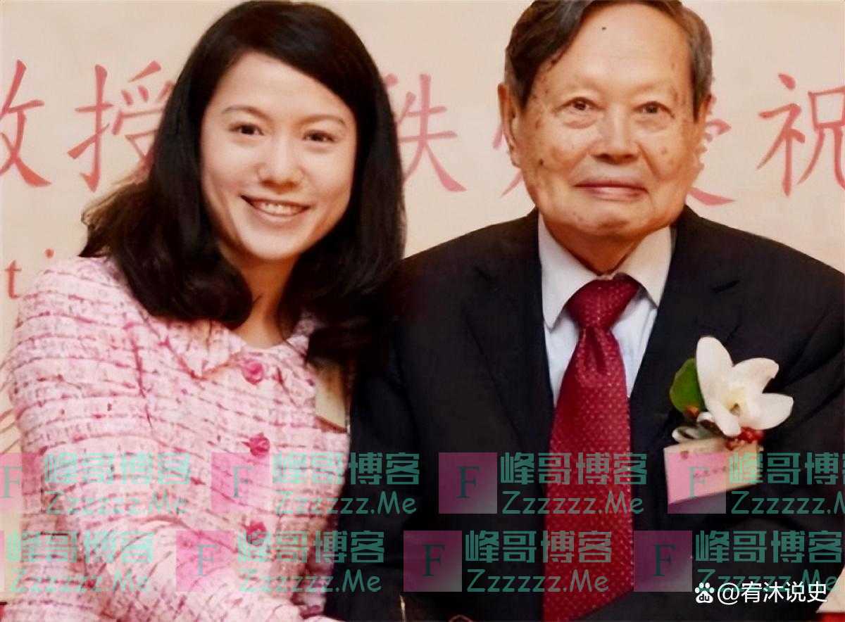 杨振宁如何称呼翁帆的父母？一共6个字，既不失体面又显高情商