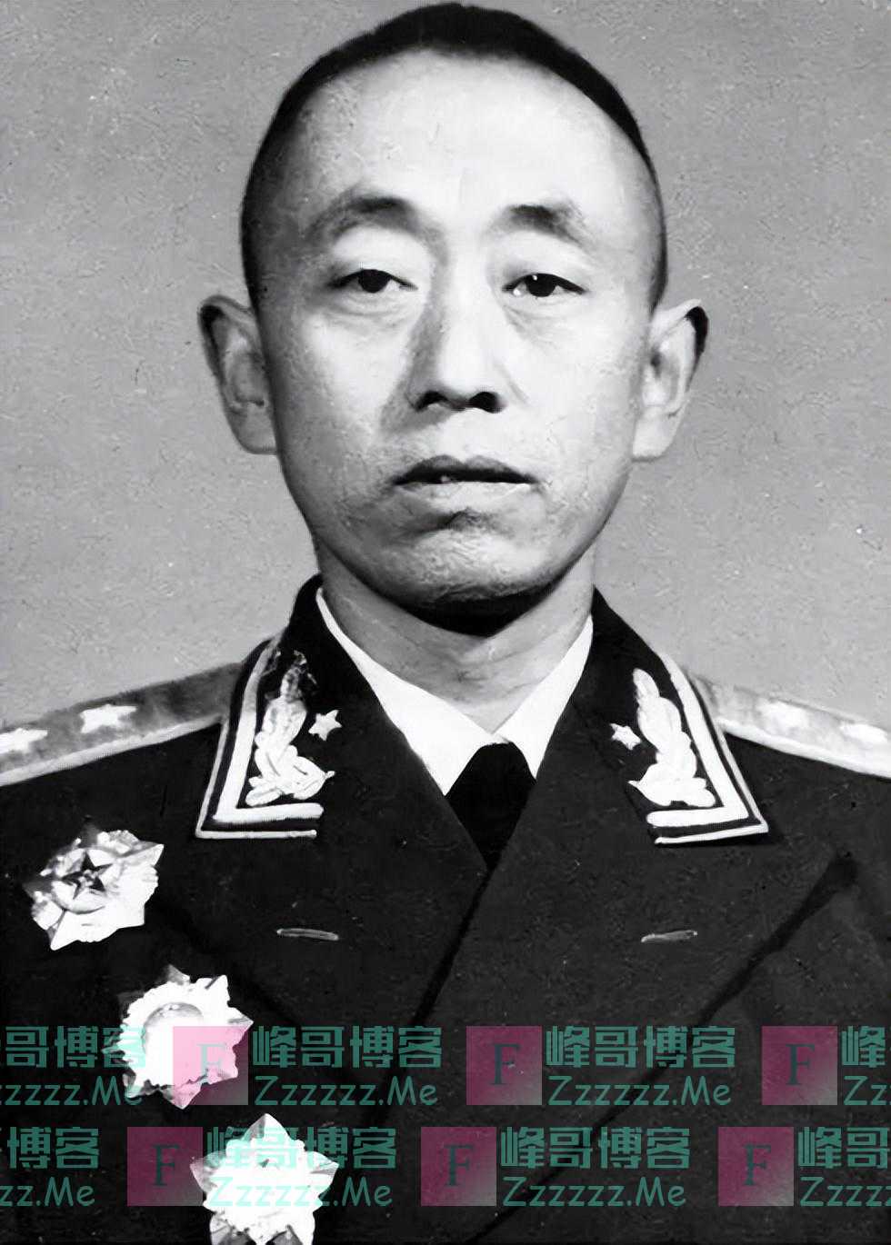 他曾担任北京军区第三任司令，1955年授中将，特殊时期被幽禁8年