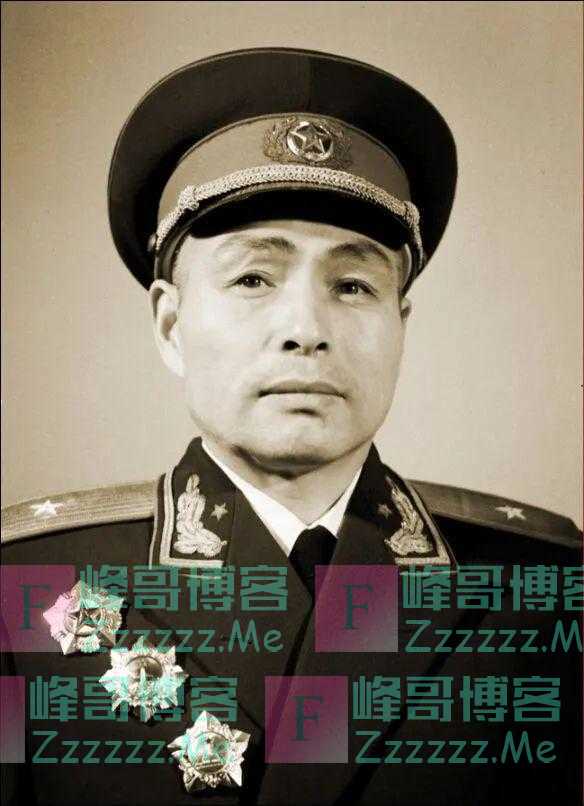 彭总为了对付一胡二马向毛主席要兵，伟人：向前病了，你去瞧瞧他
