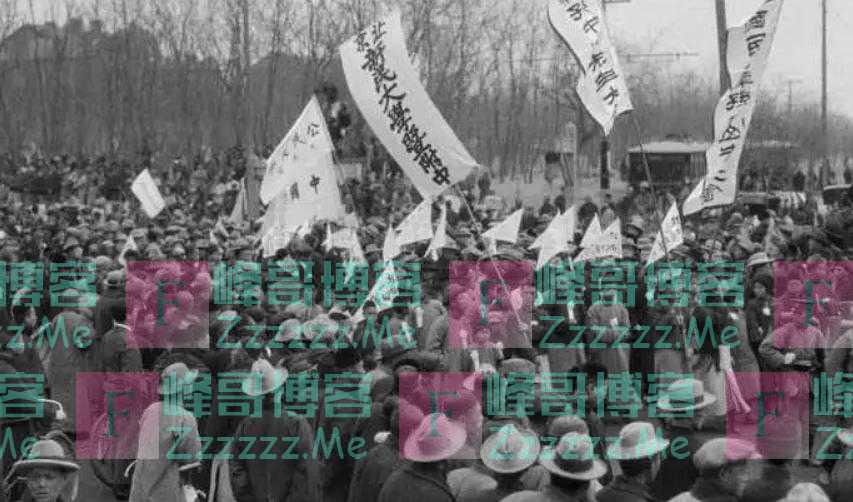 他是粟裕的老排长，1955年对军衔不满，罗荣桓：先不要给他授衔