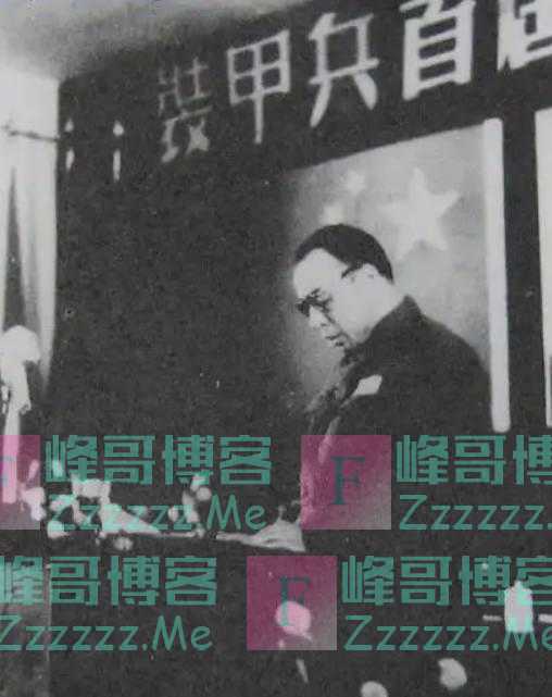 他是粟裕的老排长，1955年对军衔不满，罗荣桓：先不要给他授衔