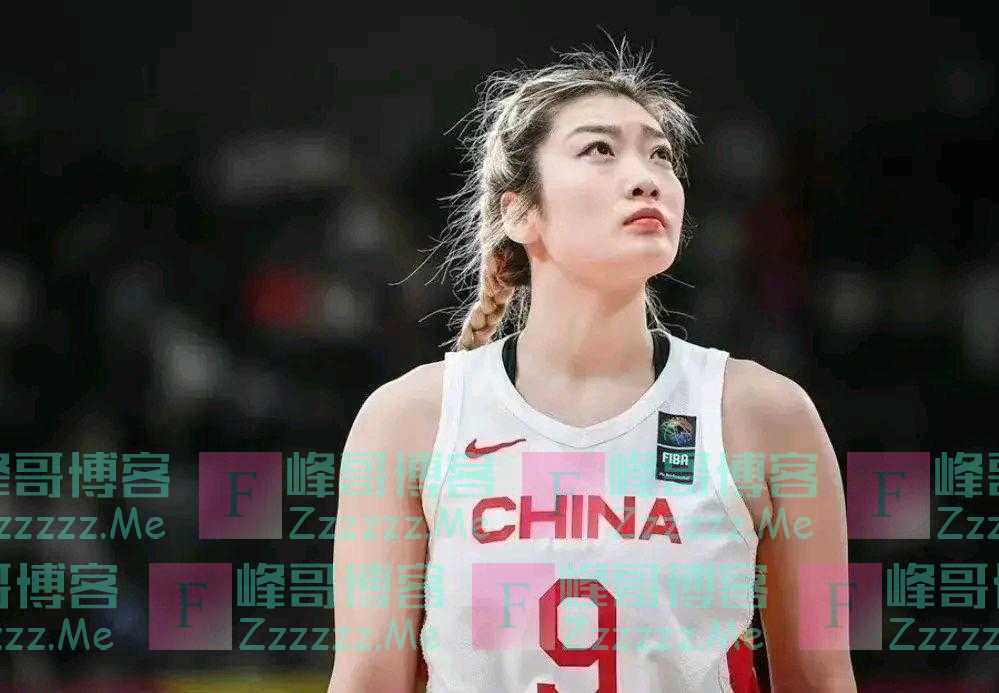 亚运会大名单公布，女篮冠军中锋离队，韩旭遗憾，郑薇忍痛割爱