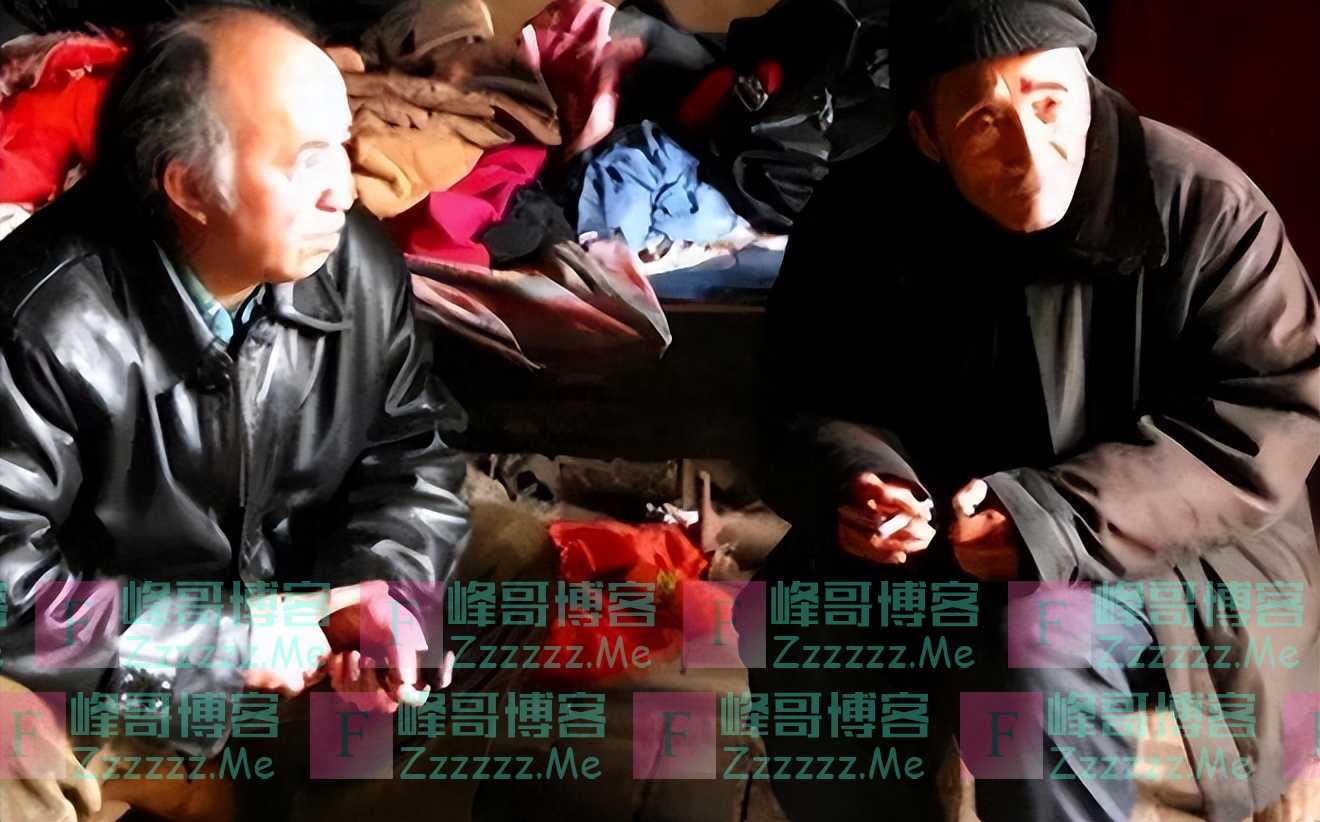 河南老汉带全村人“造假”，一年净赚1.6亿，警察：合理，不犯法