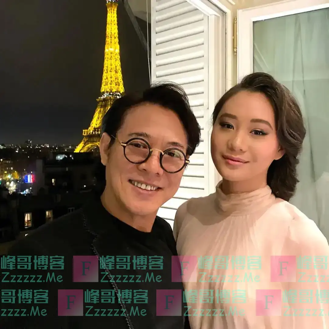 李连杰晒妻子近照,61岁利智衰老似奶奶,62岁黄秋燕依然风采不减