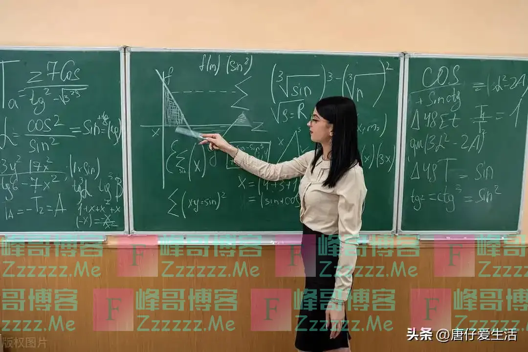 女教师“幼态字体”引发教育热议:字如其人,教育该何去何从?
