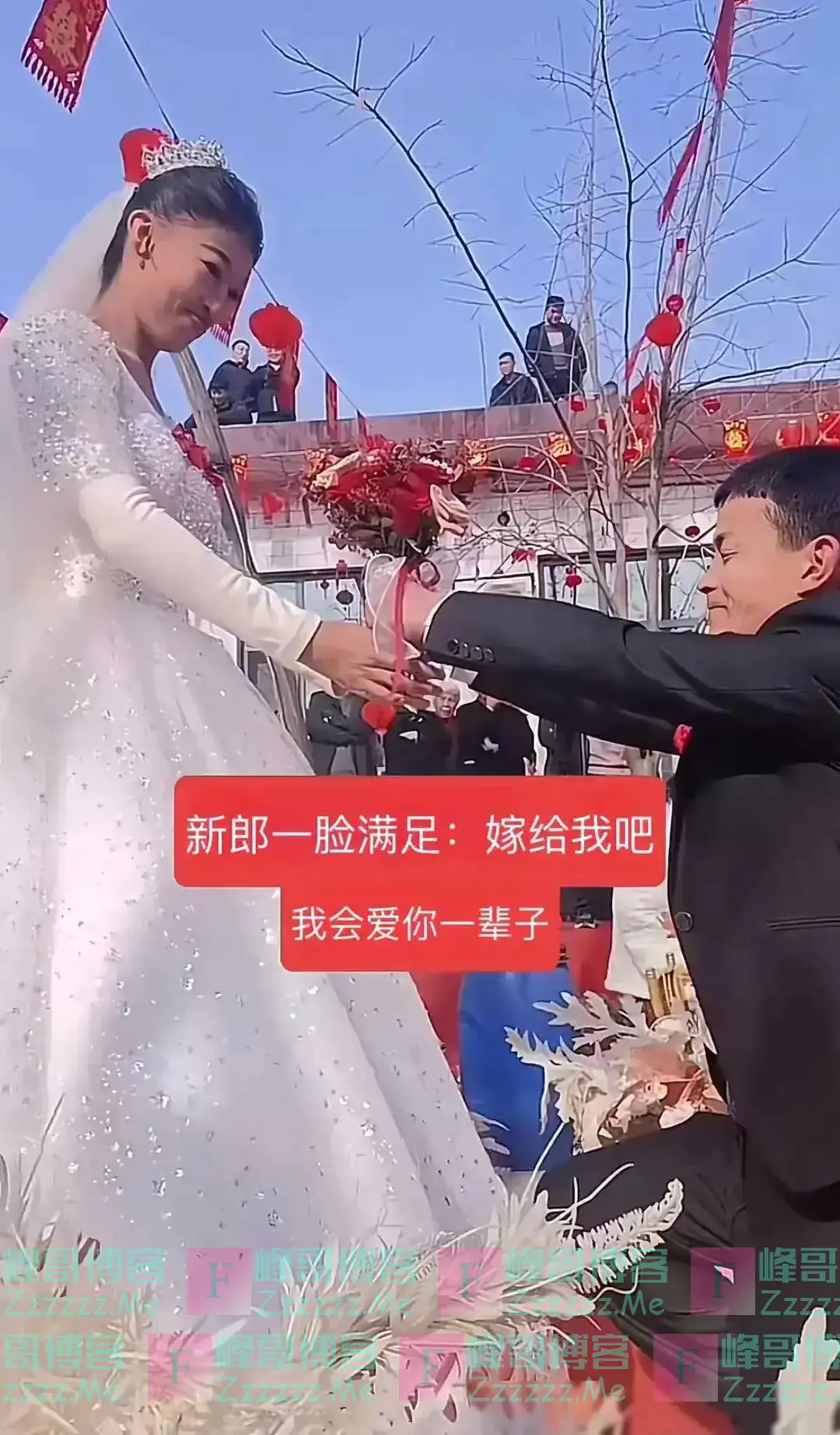 江苏大龄男子脱单,新娘长相奇特引亲友围观,咧嘴一笑众人沉默了