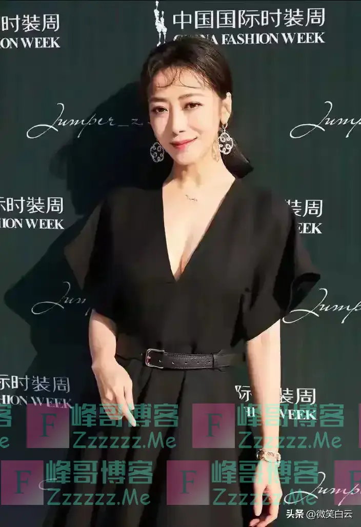 陈紫函华丽转身时尚圈,从“罗子君”到“时尚女王”的逆袭之路!