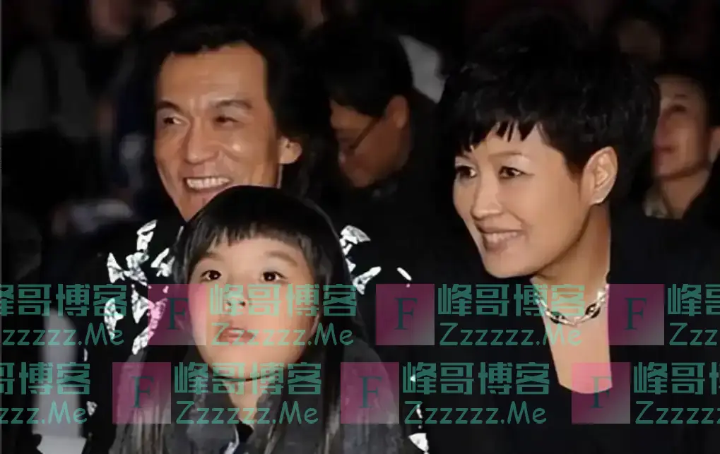 别再可怜李咏了!离世5年后医生曝光死亡真相,葬身美国另有隐情