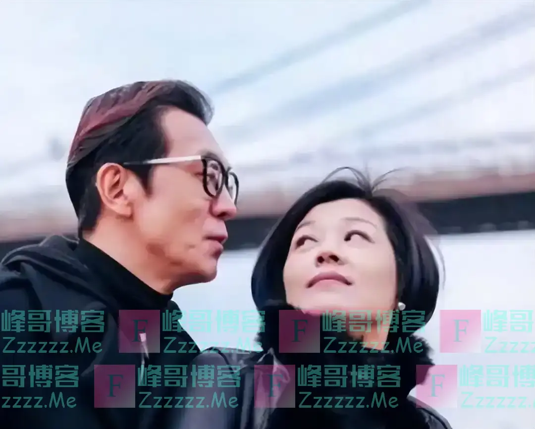 别再可怜李咏了!离世5年后医生曝光死亡真相,葬身美国另有隐情