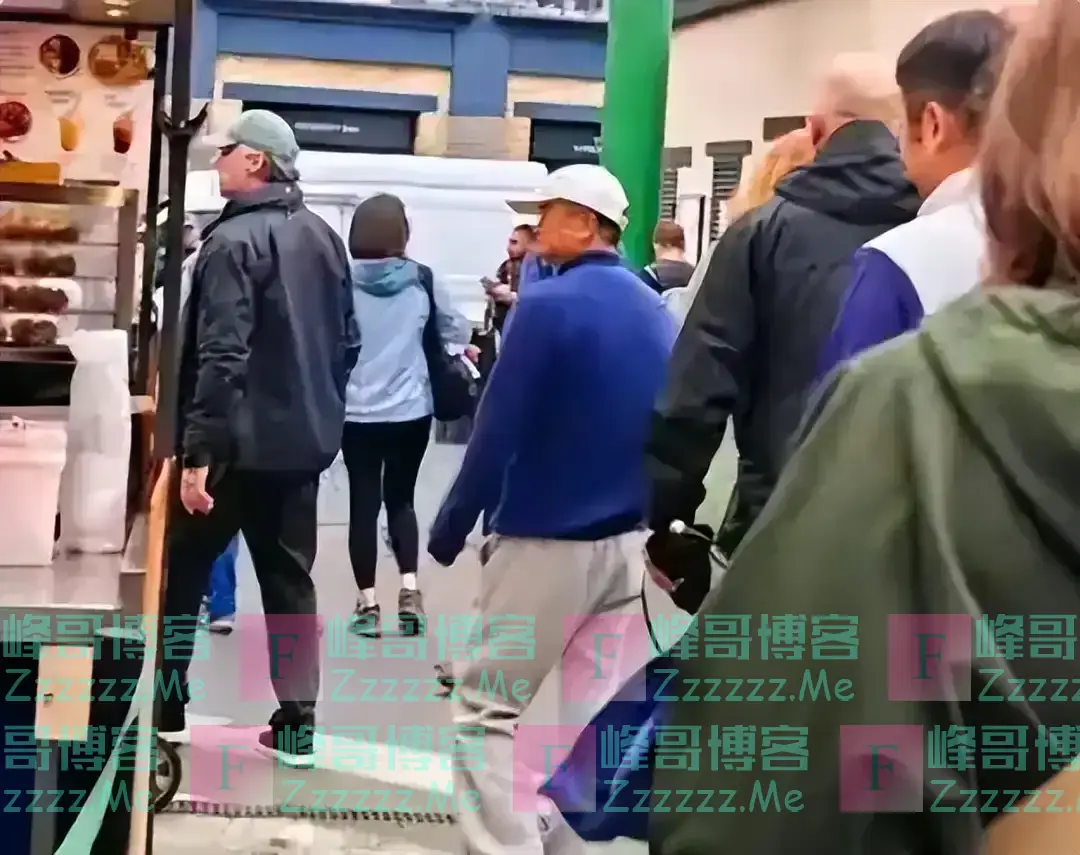 马云在国外低调现身,独自逛伦敦菜市场,落寞衰老,不见往日风采
