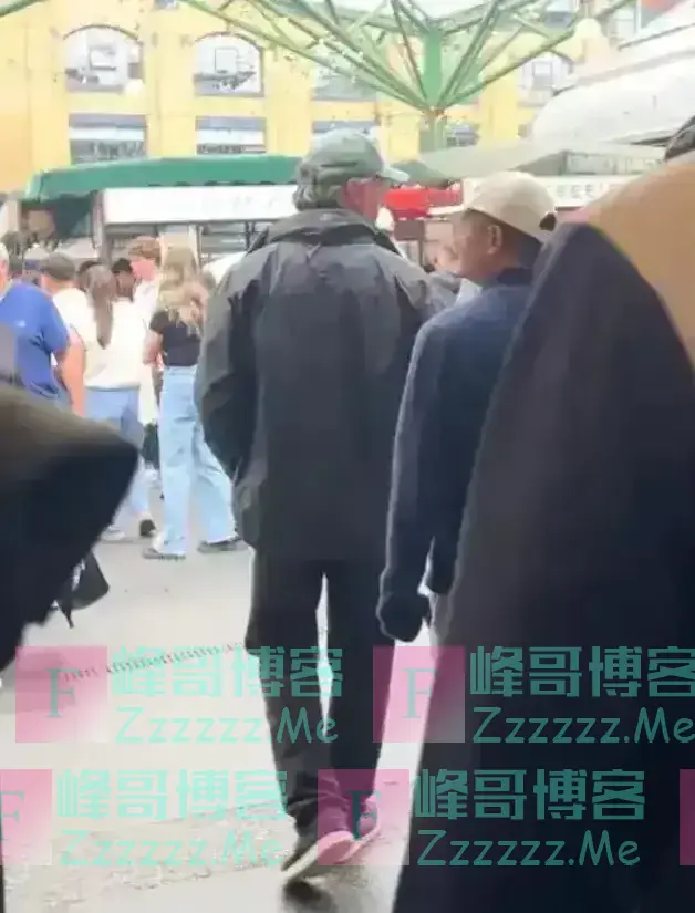 马云在国外低调现身,独自逛伦敦菜市场,落寞衰老,不见往日风采