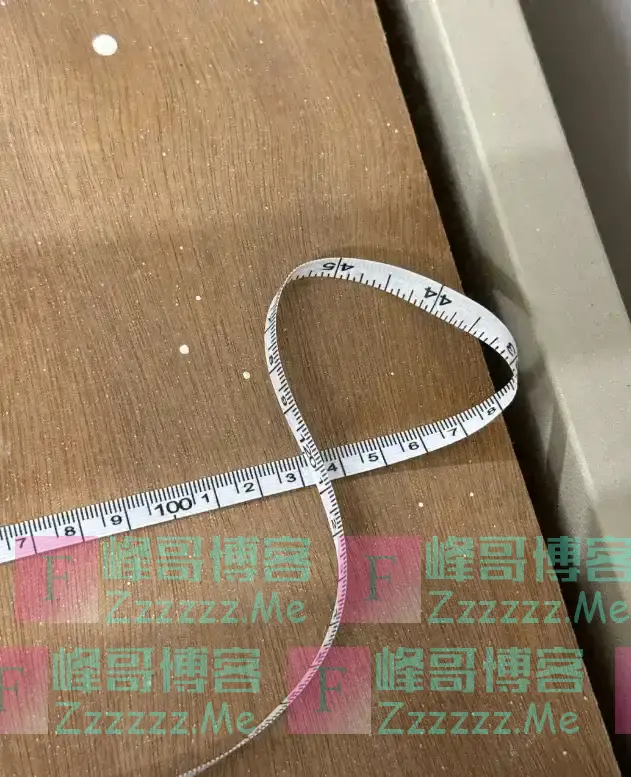 “18cm,这谁受得了啊”,大学女生晒出宿舍床,隔着屏幕感到绝望