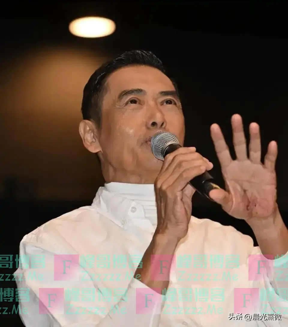 有一种“报应”叫周润发,中风住院无人照料,终于沦落到这个下场
